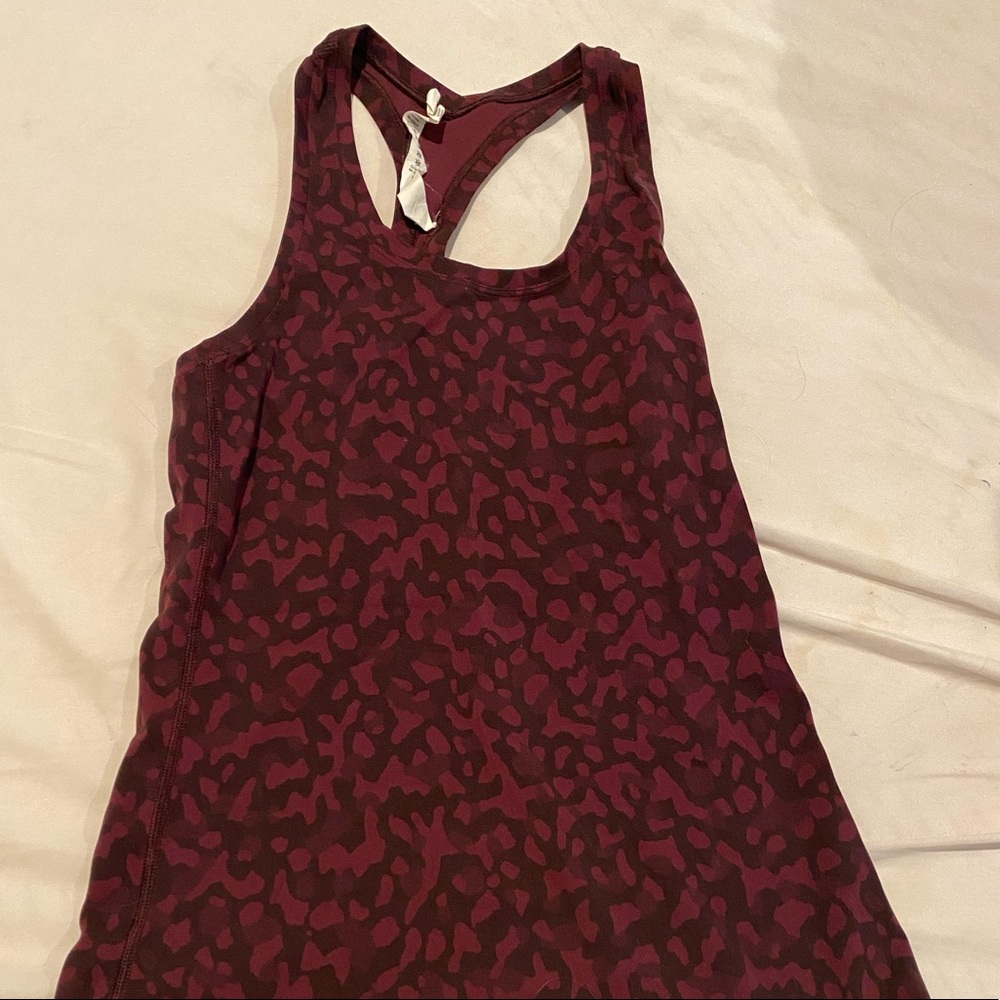 Lululemon tank top